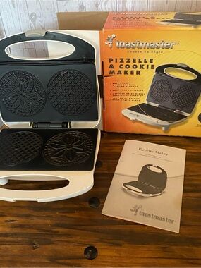 Toastmaster Pizzelle & Cookie Maker - White and Black Working